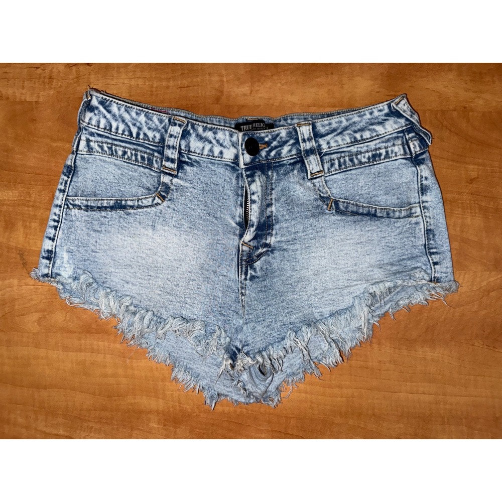 True Religion WMNS Joey Cut Off Denim Shorts Light Acid Wash Size 28 Frayed Hem